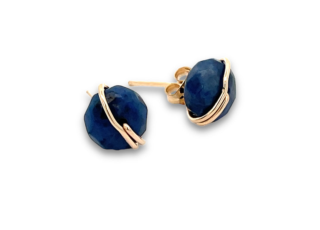 Dumoertierite gold studs