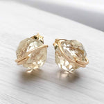 Load image into Gallery viewer, Light citrine stud earrings gold 
