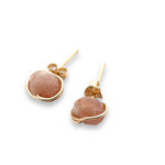 Load image into Gallery viewer, sunstone earrings set in gold 
